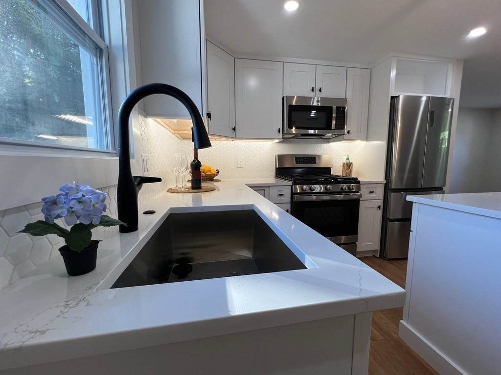 38 Genetti Circle - Photo 1