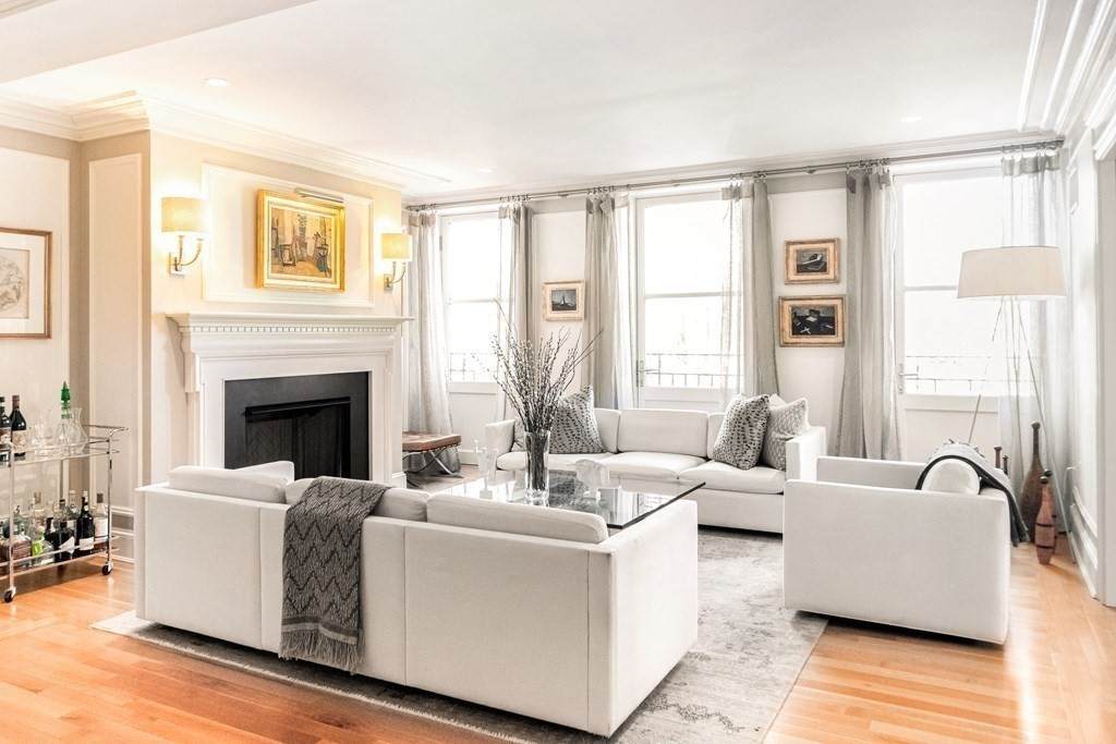 100 Beacon St - Photo 1
