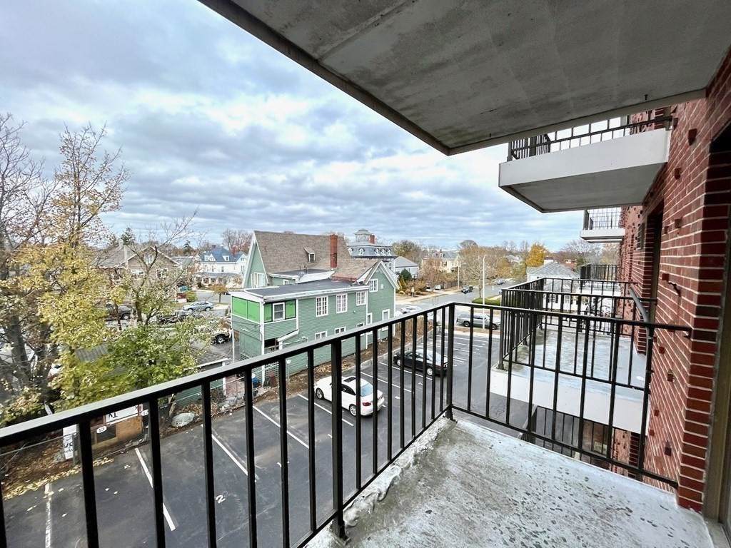 95 Nahant St - Photo 1
