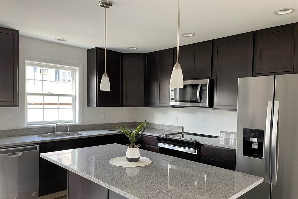 215 High Street - Photo 1