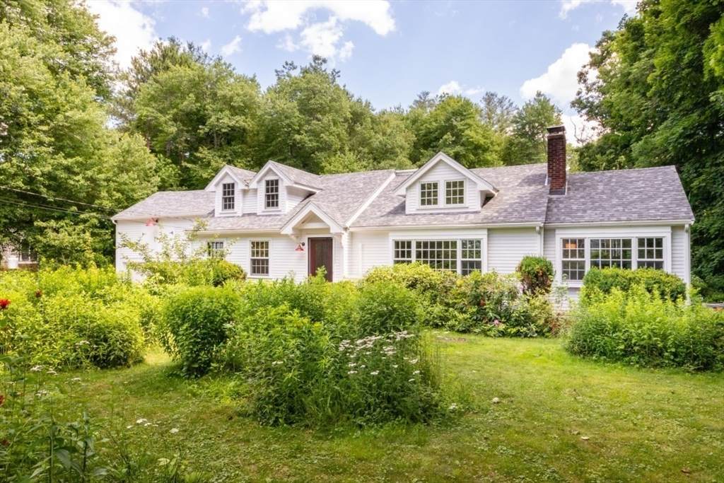 15 Giles Rd - Photo 1