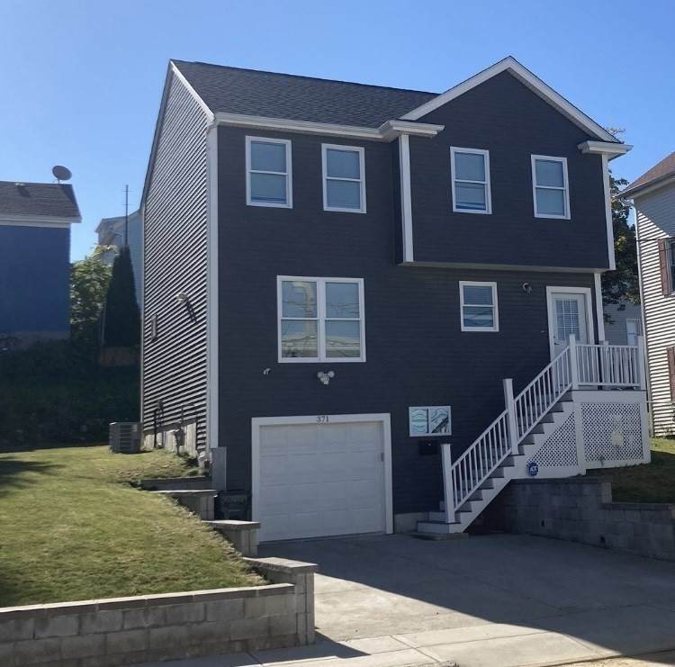 371 Tecumseh St - Photo 1
