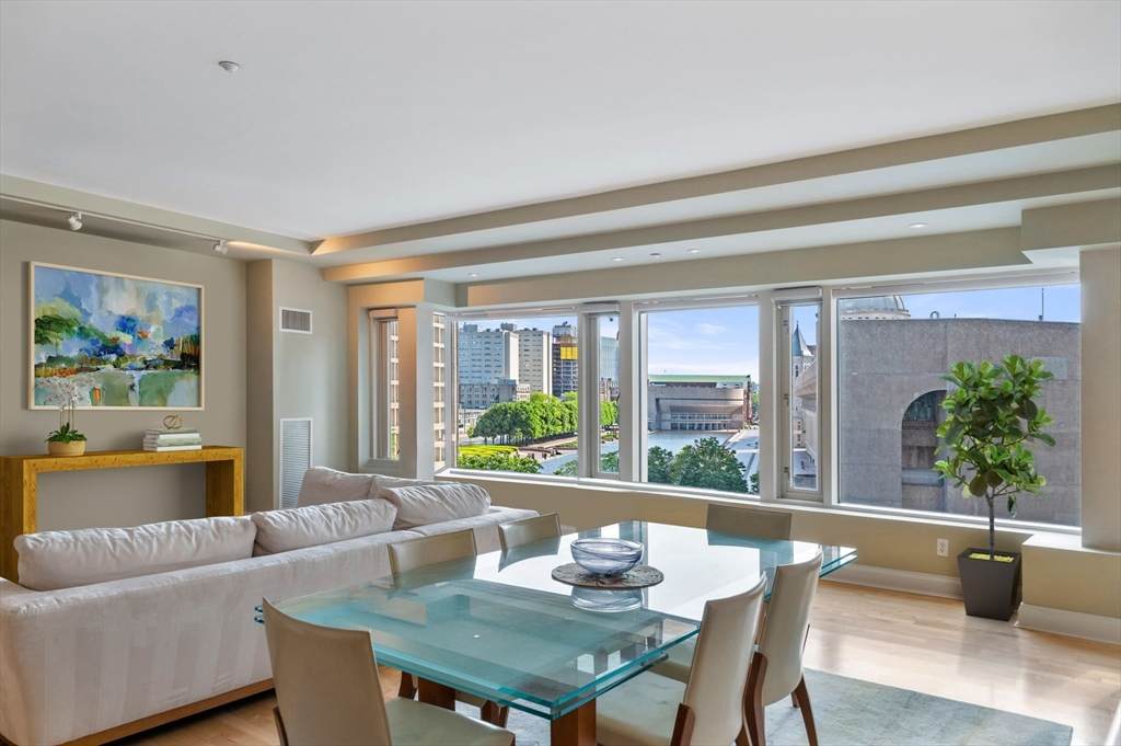 100 Belvidere - Photo 1