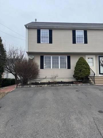 4 Middleton St - Photo 1