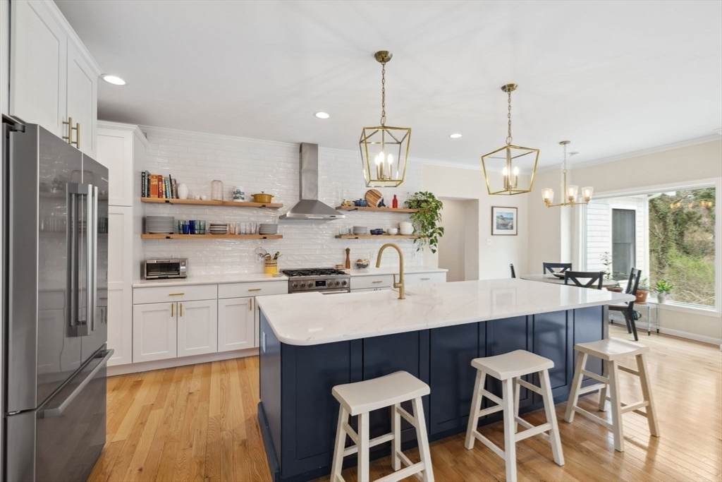 4 Charles Ln - Photo 1