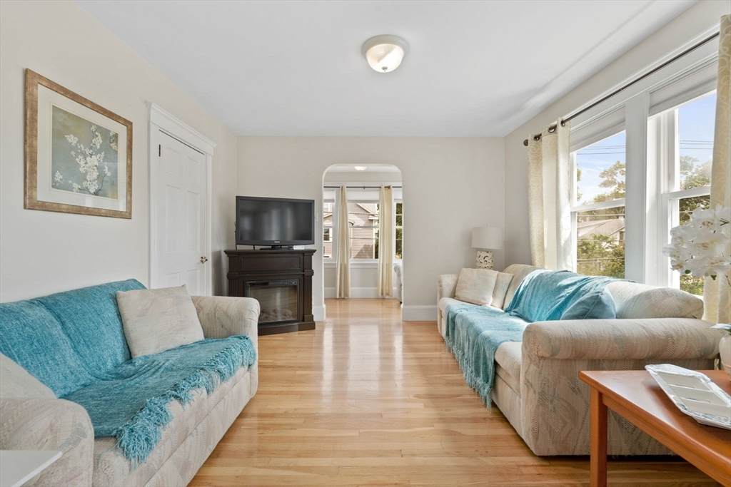 10 Newcastle Rd - Photo 1