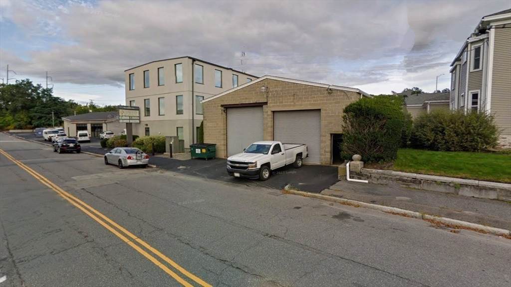 142 W Boylston Dr - Photo 1