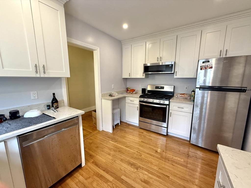 78 Hunnewell Ave - Photo 1