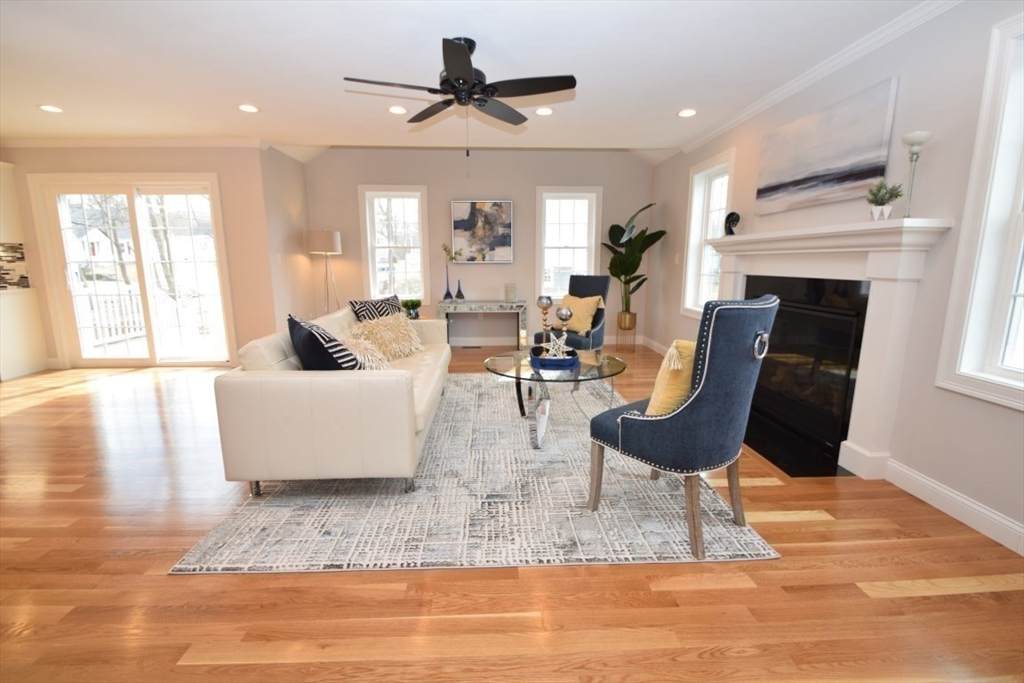 5 Clarendon Circle - Photo 1
