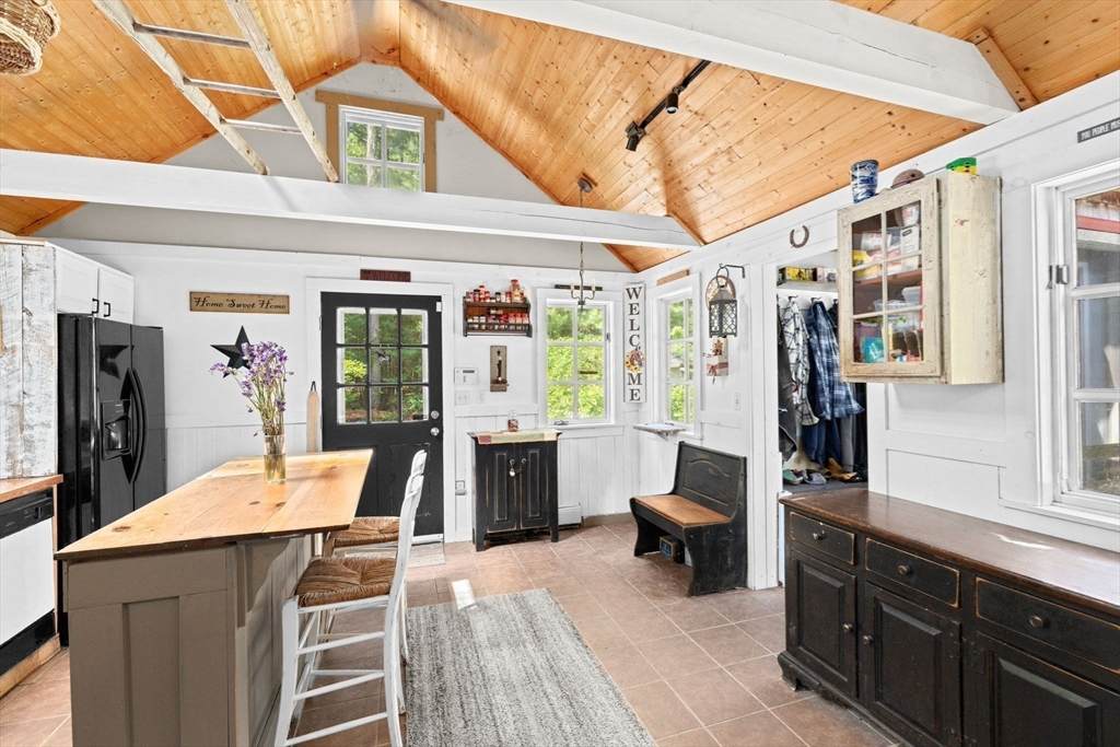 18 Russell Holmes Way - Photo 1