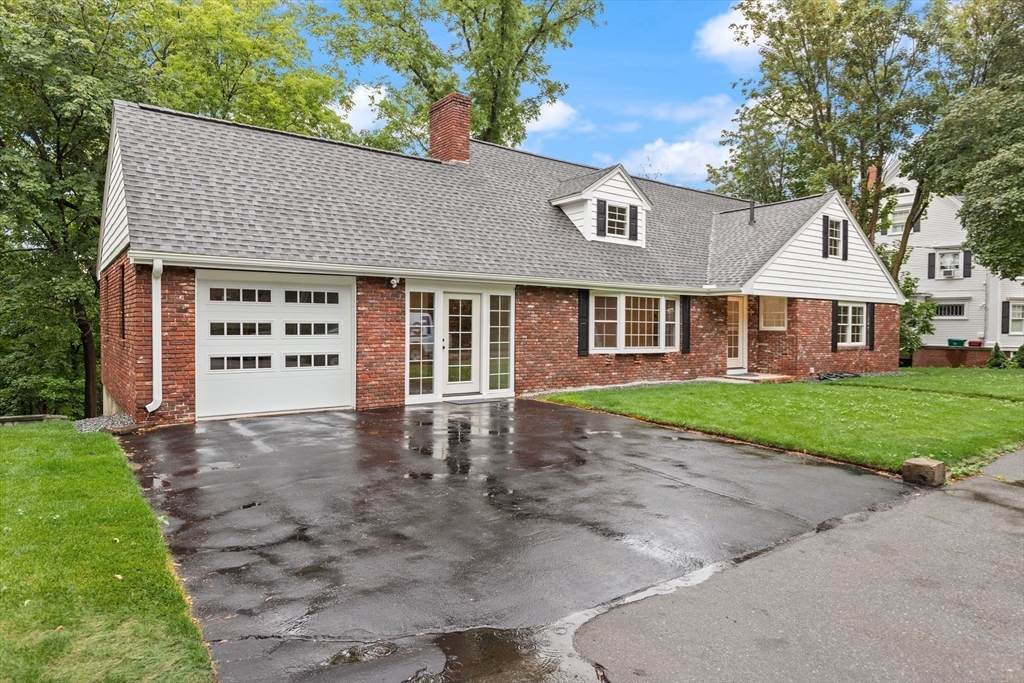 318 Andover Street - Photo 1