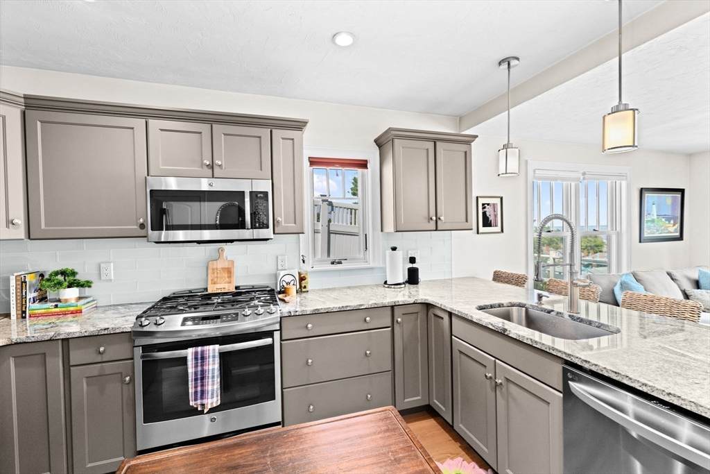 7 Sever St - Photo 1