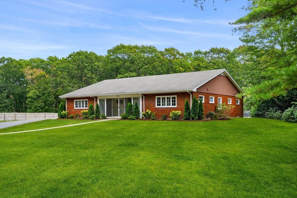 41 Essex St - Photo 1