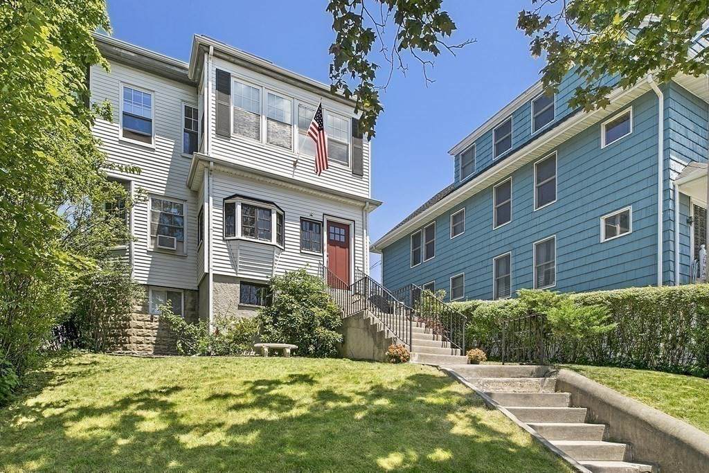 723 Fellsway - Photo 1