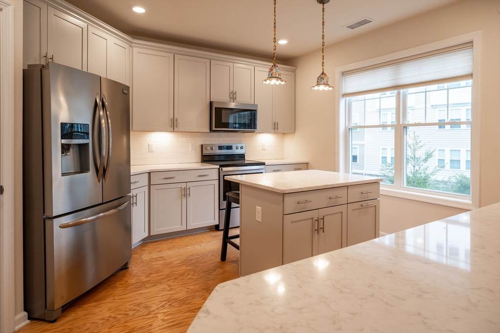 4 Francis Dr - Photo 1