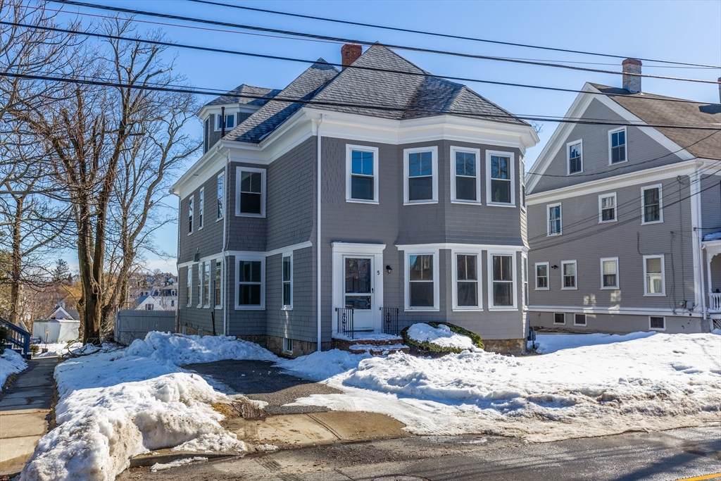 5 Lothrop St - Photo 1