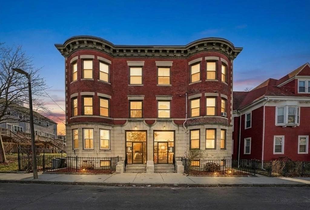 31 Homestead Street - Photo 1