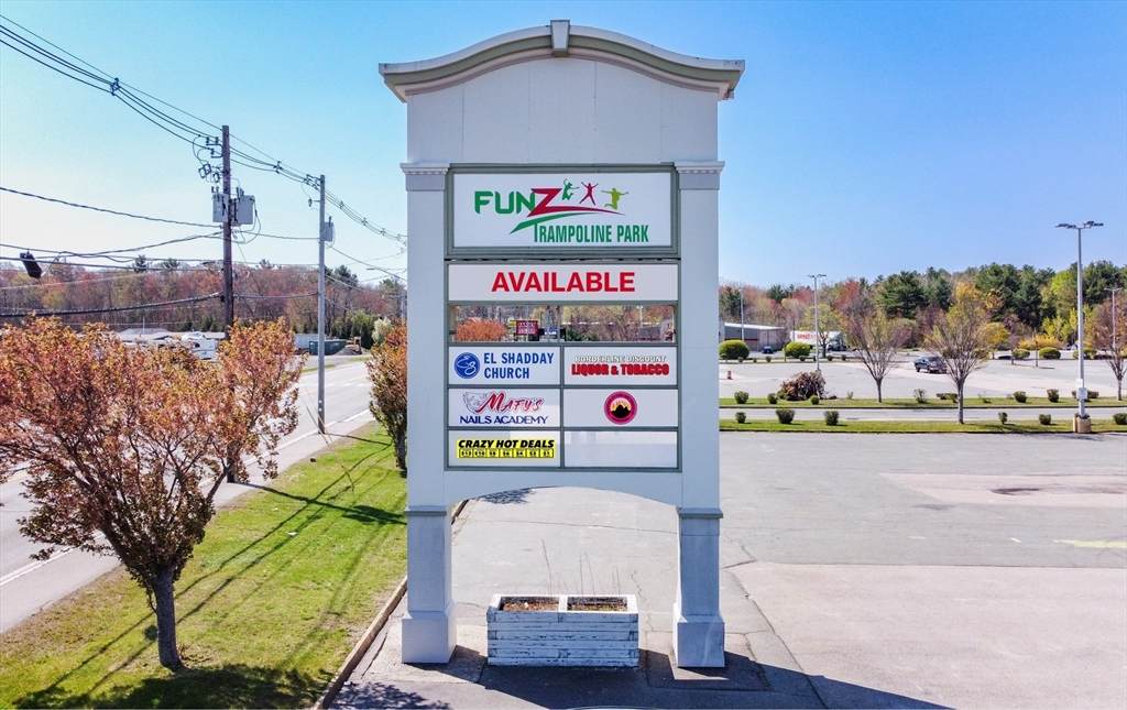 2071 Main St - Photo 1