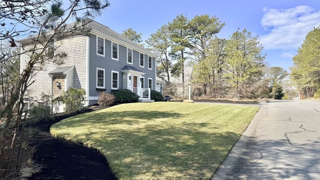 12 Wintergreen Rd - Photo 1