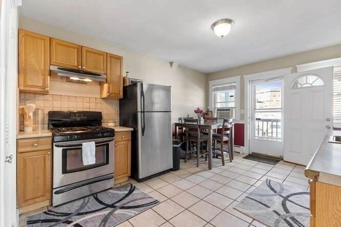 31 Weston St - Photo 1