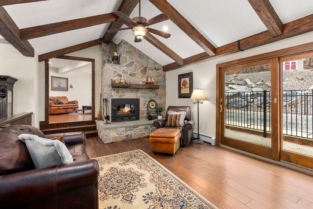 235 James St - Photo 1