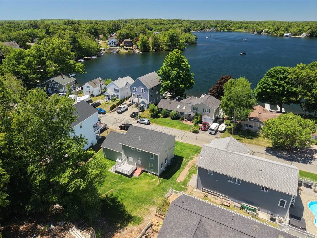 38 Colonial - Photo 1