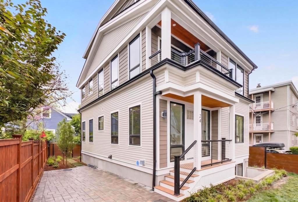 24 Newell St - Photo 1
