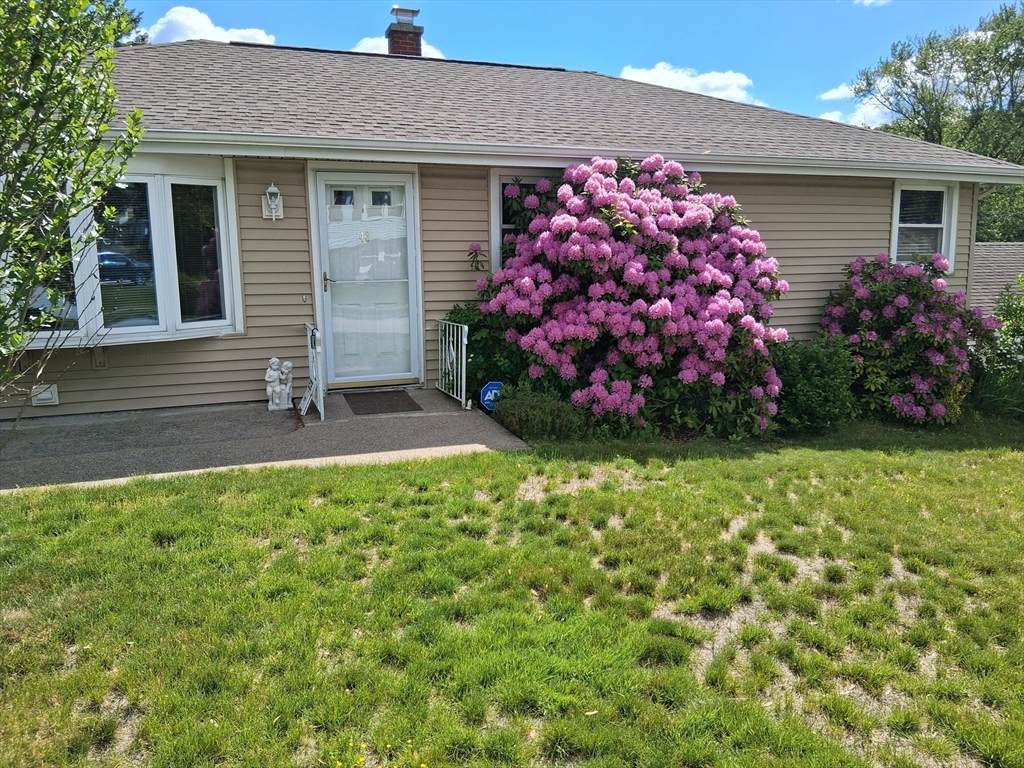 43 Robin Rd - Photo 1