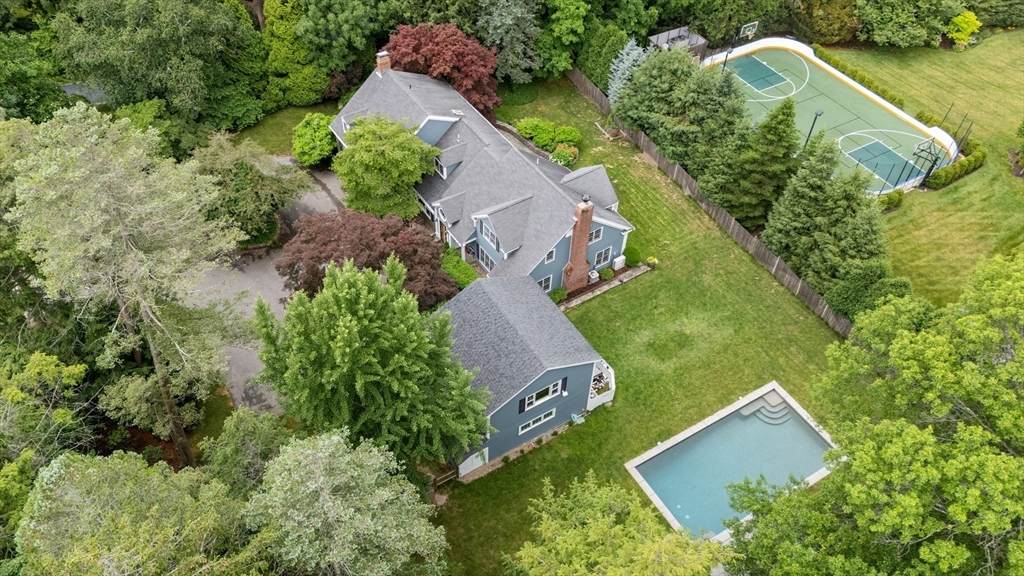 191 Newton St - Photo 1