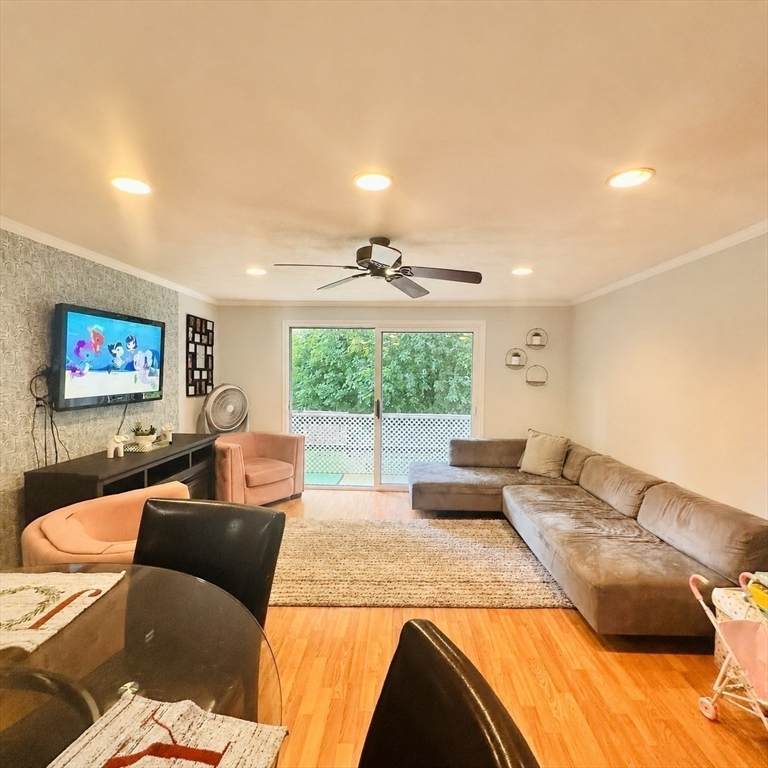 520 High St - Photo 1