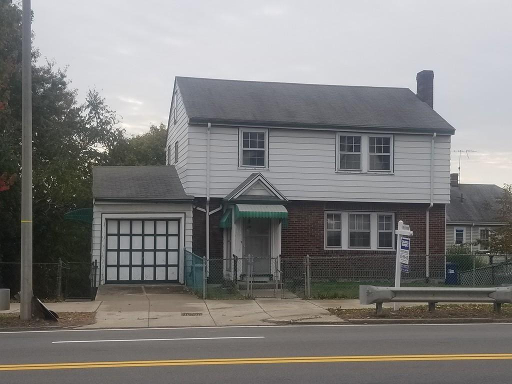 127 Gallivan Blvd - Photo 1