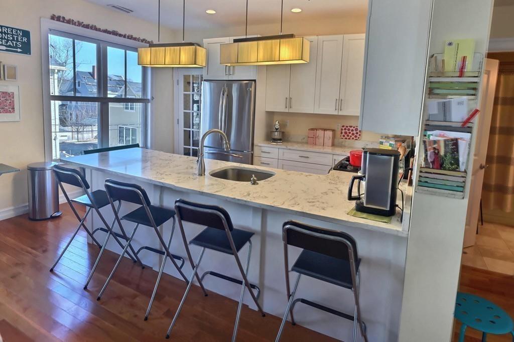 272 Lamartine St - Photo 1