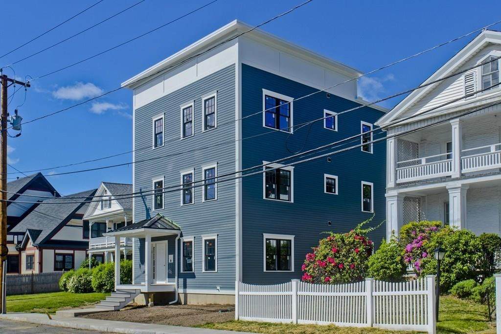 76 Gothic Street - Photo 1