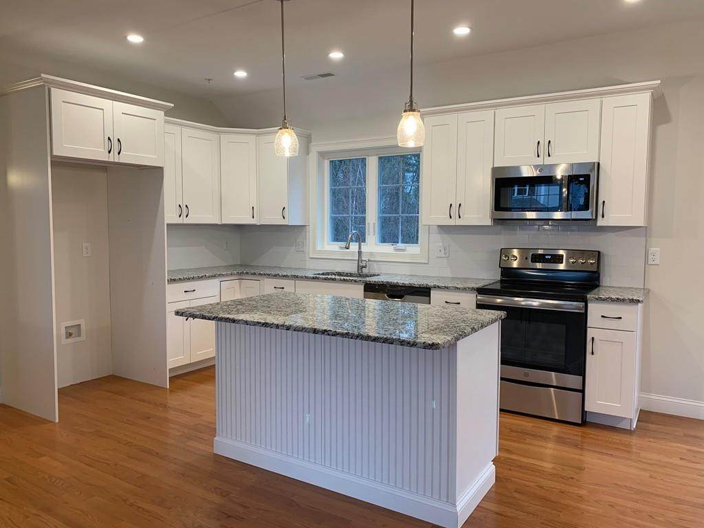 914 Crestwood Lane - Photo 1