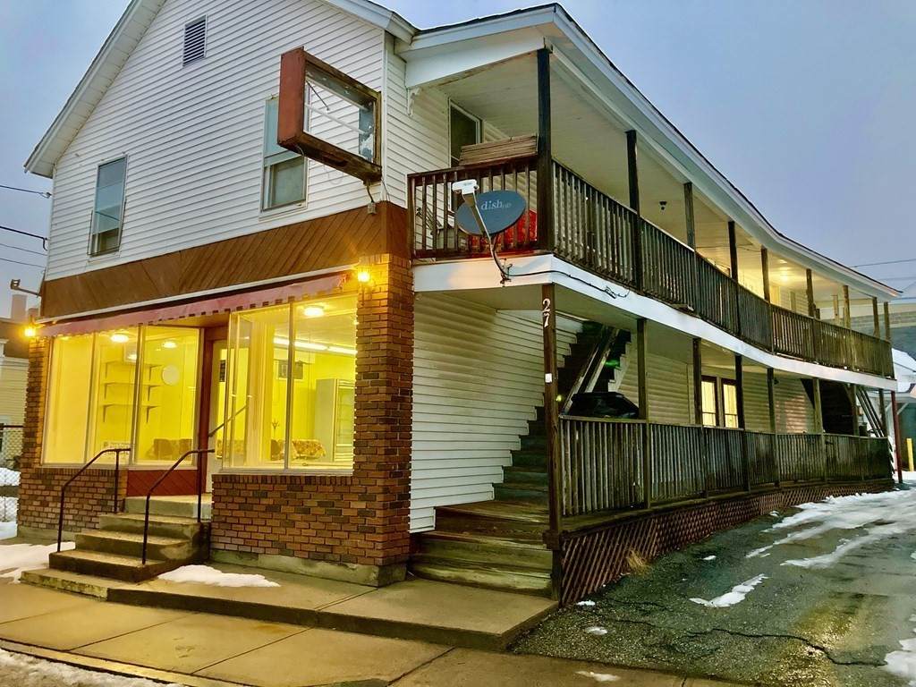 27 Pulaski St - Photo 1