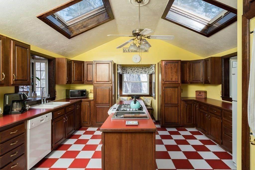 41 Winter St - Photo 1