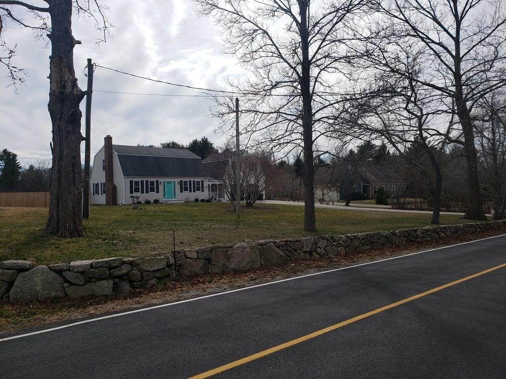58 Quaker Ln - Photo 1