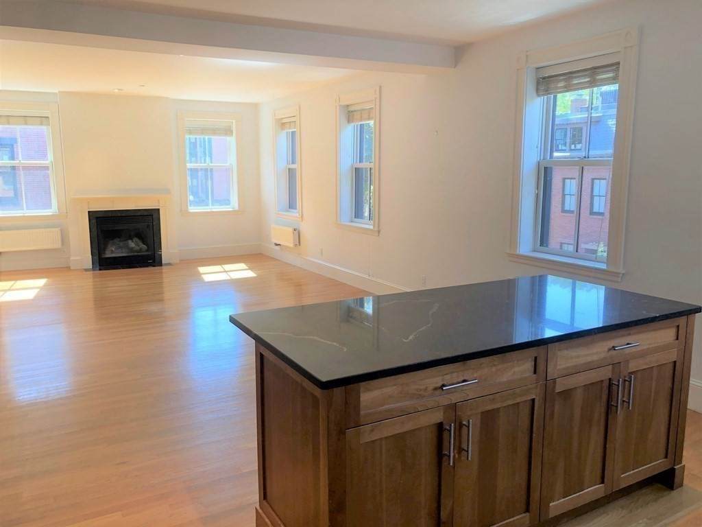 39 Clarendon - Photo 1