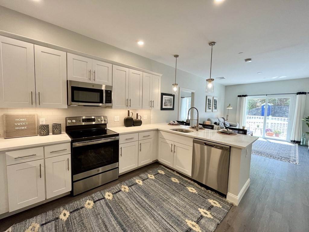 3110 Briarwood Village - Photo 1