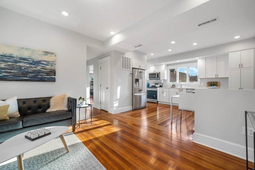 12 Newland Road - Photo 1