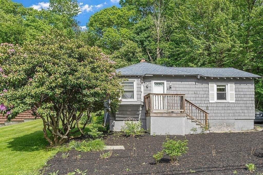21 Harris Avenue - Photo 1