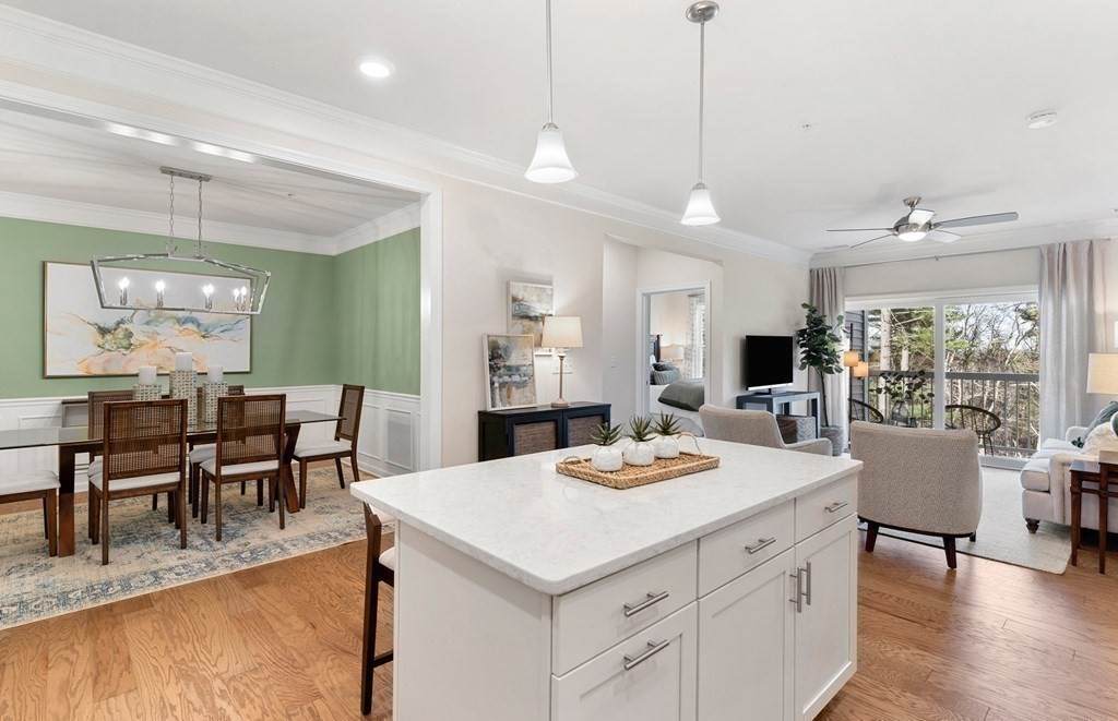 260 Martins Landing - Photo 1