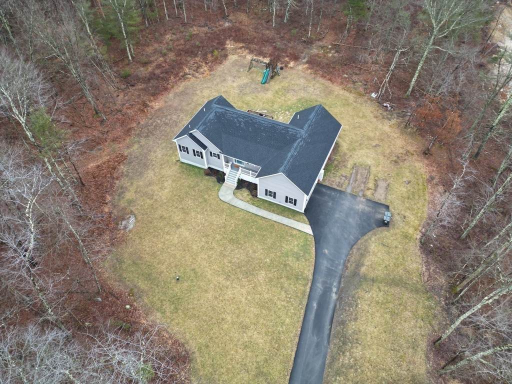 660 Hathaway Ln - Photo 1