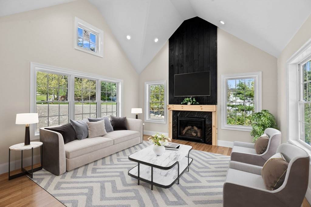 120 Country Club Way - Photo 1