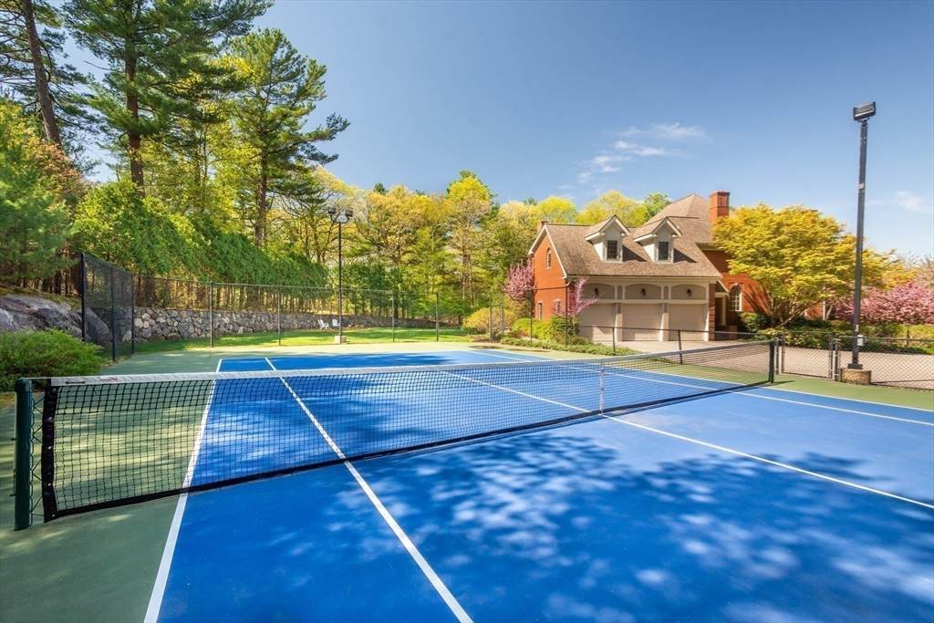 6 Stratford Way - Photo 1