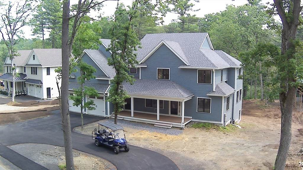 7 Betsy Lane - Photo 1