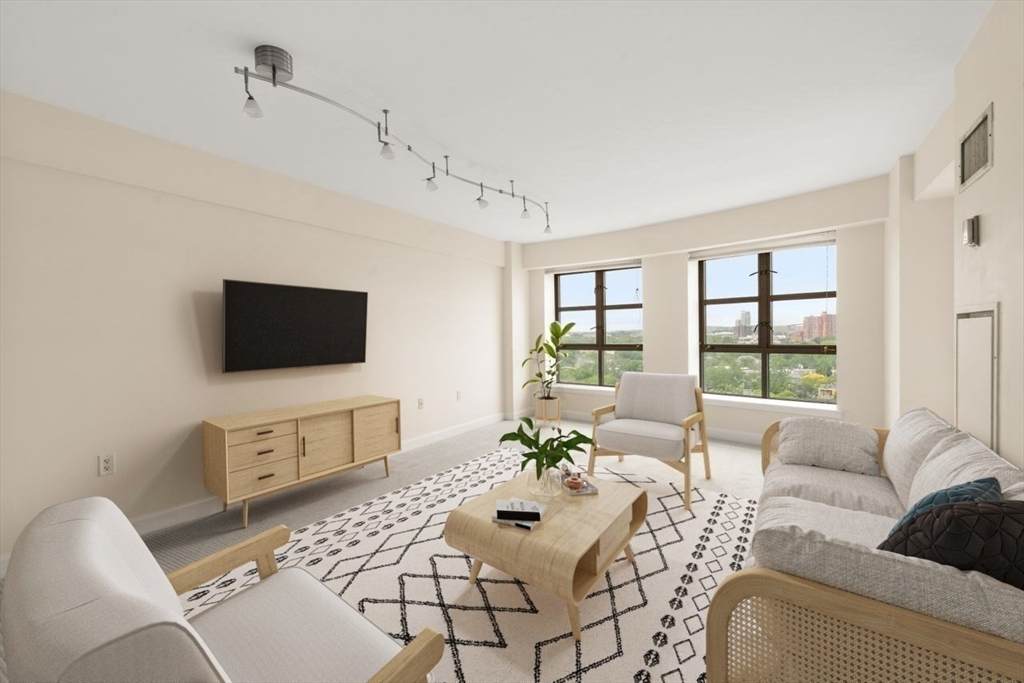 931 Massachusetts Ave - Photo 1