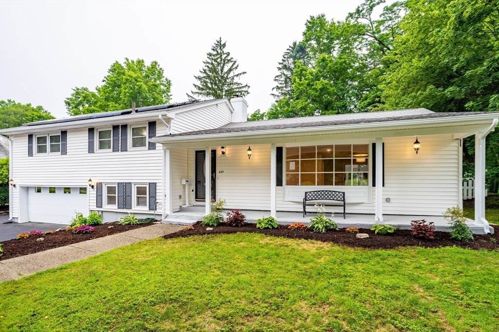 477 Salisbury St - Photo 1