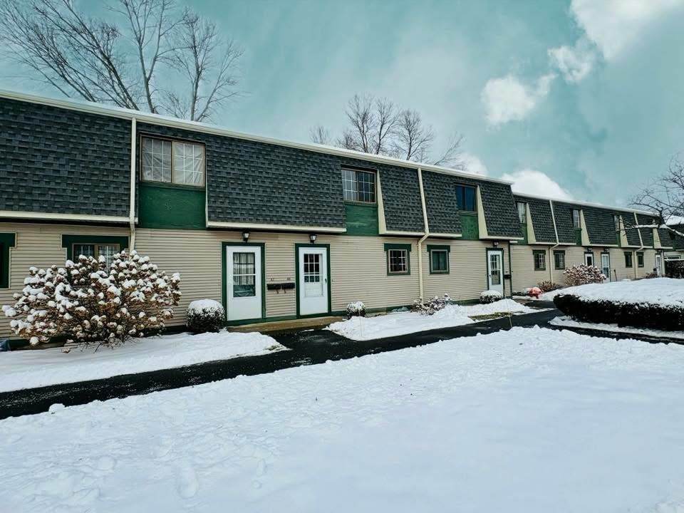 170 East Hadley Road - Photo 1