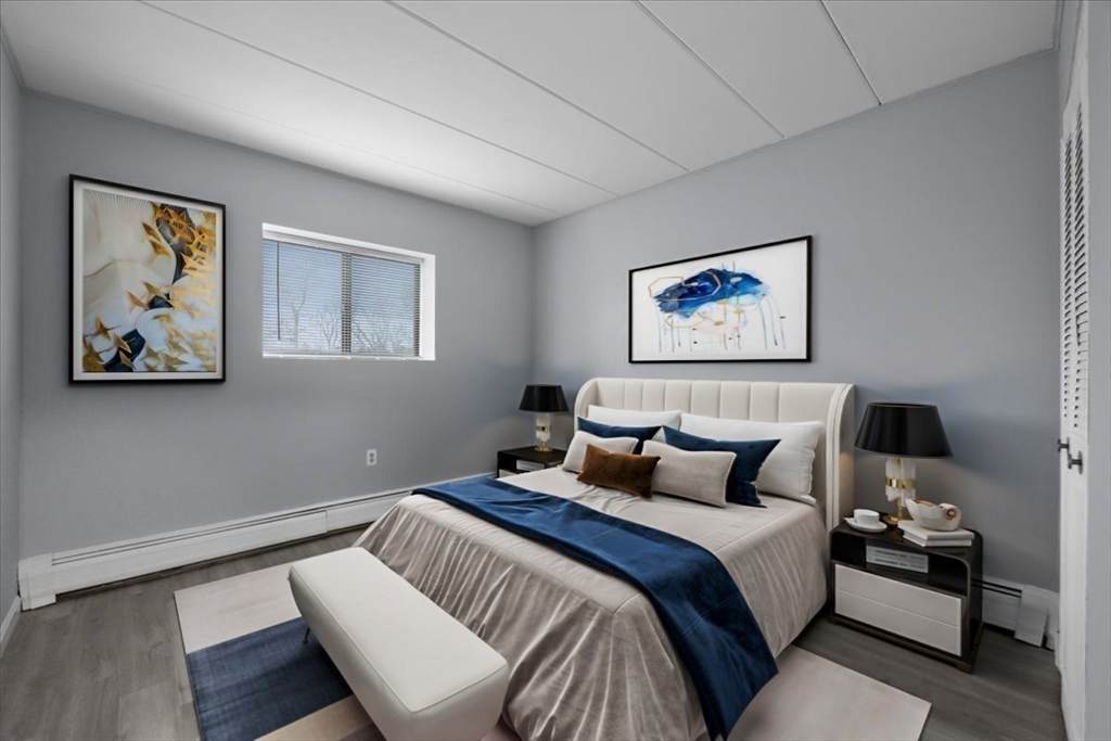 141 Commercial St - Photo 1